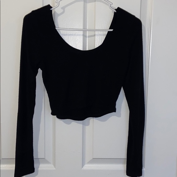 Black crop top - Picture 2 of 2